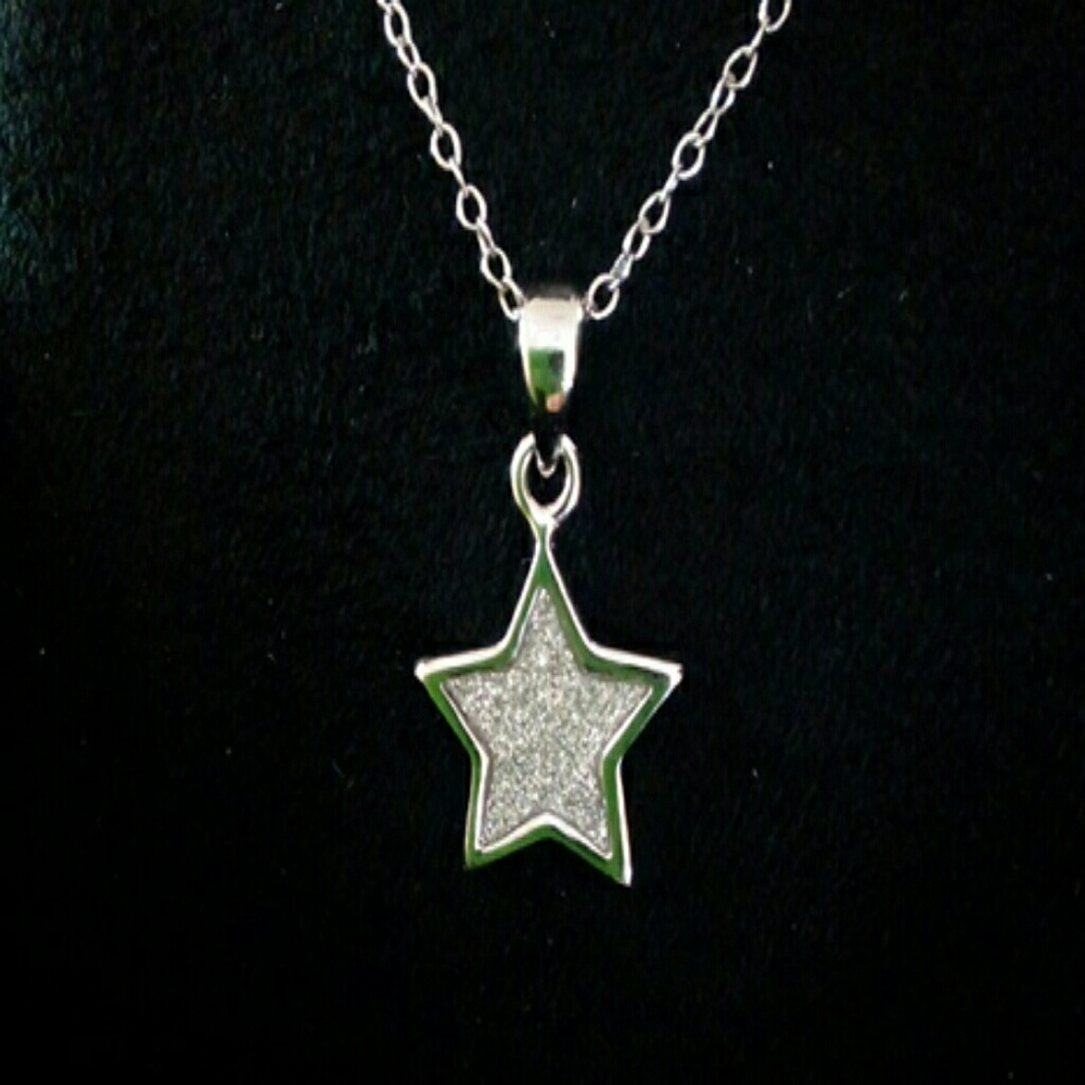 Sterling Star Necklace - Picture 5 of 6